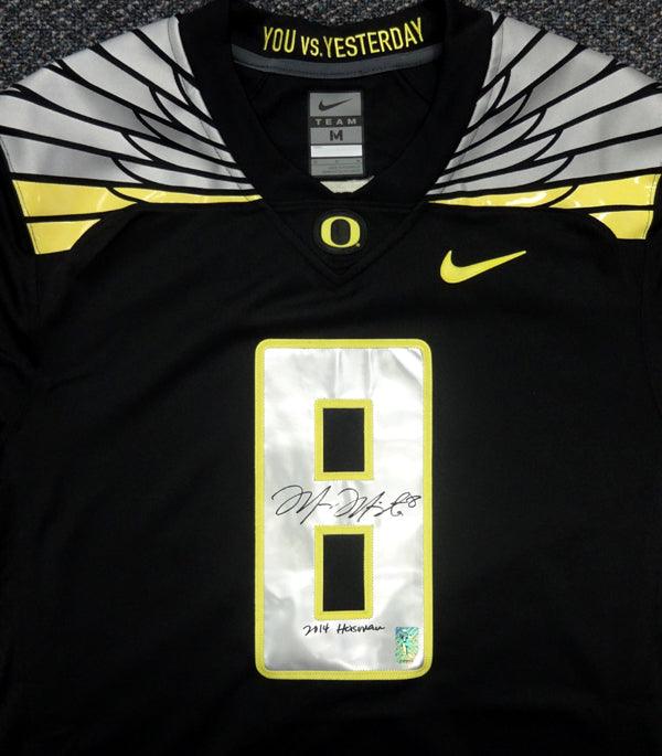 Oregon Ducks Marcus Mariota Autographed Black Nike Jersey "2014 Heisman" Size M MM Holo Stock #89863 - RSA