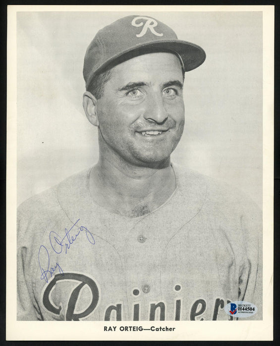 Ray Orteig Autographed 1956-59 Seattle Rainiers Popcorn 8x10 Premium Card 1956-59 Seattle Rainiers Beckett BAS #H44504 - RSA