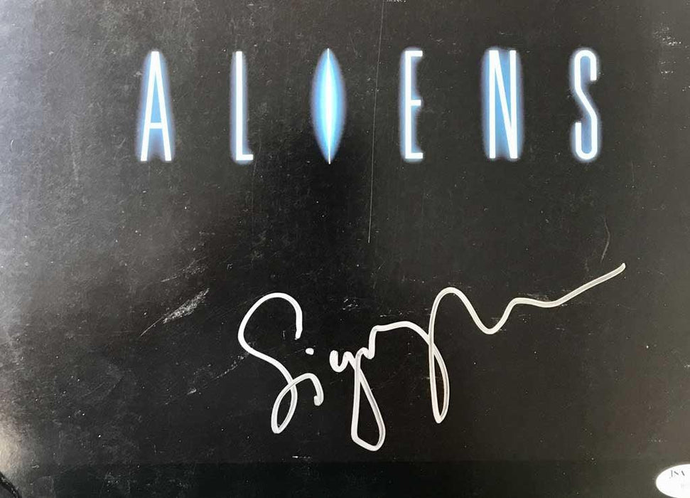 sigourney weaver signed aliens laser disc jsa i61324 top view
