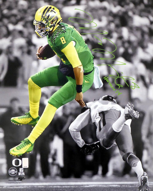 Marcus Mariota Autographed 16x20 Photo Oregon Ducks "Heisman 14" MM Holo #18084 - RSA