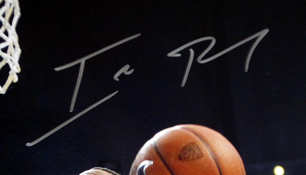 Isaiah Thomas Autographed 16x20 Photo Washington Huskies PSA/DNA Stock #105741 - RSA