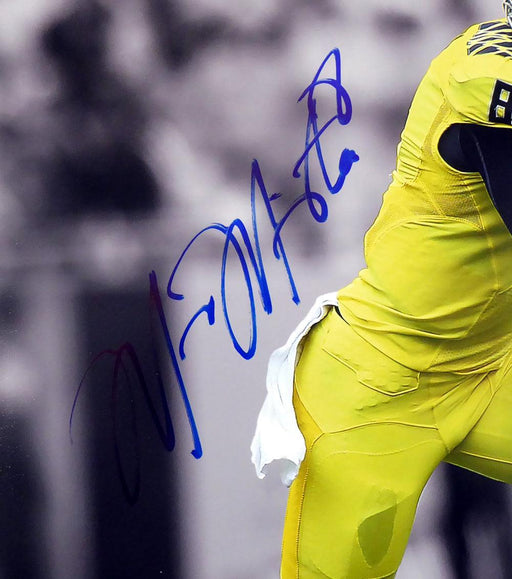 Marcus Mariota Autographed 16x20 Photo Oregon Ducks Spotlight MM Holo #16108 - RSA