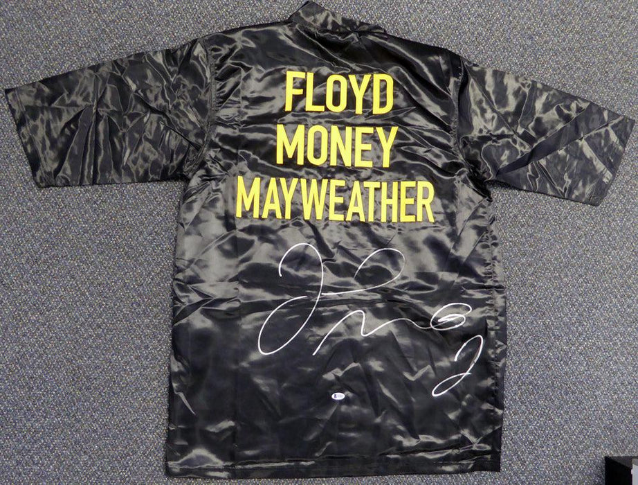 Floyd Mayweather Jr. Autographed Black Boxing Robe Beckett BAS Stock #121804 - RSA