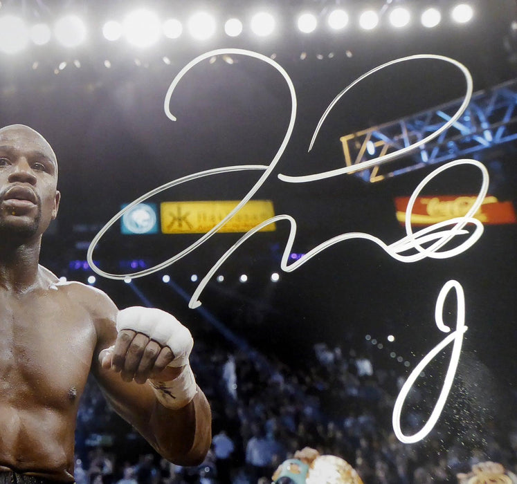 Floyd Mayweather Jr. Autographed 16x20 Photo Beckett BAS Stock #157356 - RSA