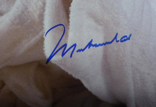 Muhammad Ali Autographed Framed 16x20 Photo JSA #Y13095 - RSA