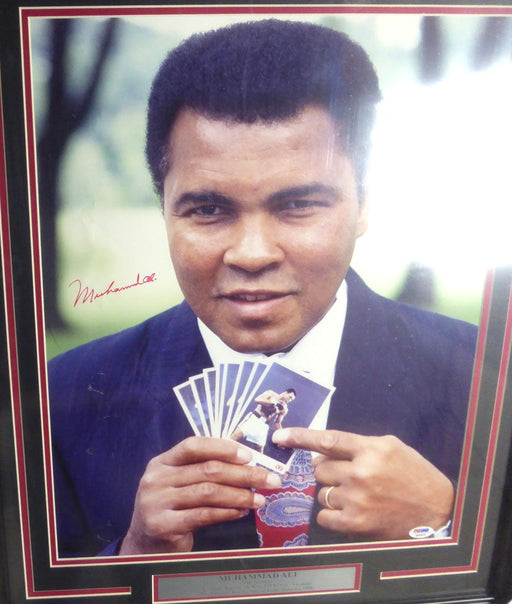 Muhammad Ali Autographed Framed 16x20 Photo (Creased) PSA/DNA #Q02875 - RSA