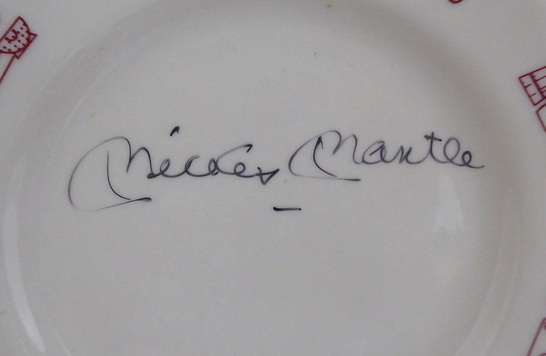 Mickey Mantle Autographed Mickey Mantle's Country Cooking' Restaurant Plate New York Yankees Beckett BAS #A34682 - RSA