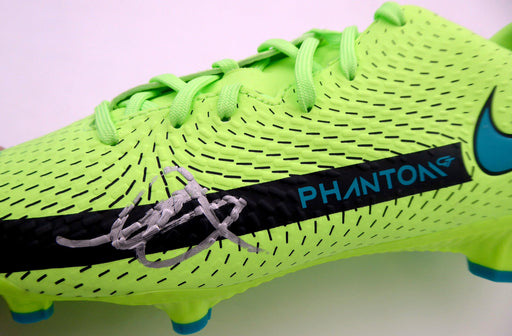 Mason Mount Autographed Green Nike Phantom Cleat Shoe Chelsea F.C. Size 10.5 Beckett BAS #K06297 - RSA
