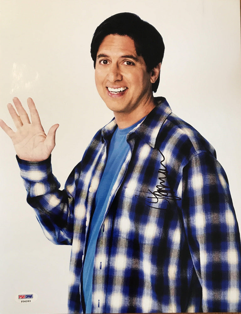 ray romano signed 11x14 as ray barone from everyone loves raymond psa p34263 certificate of authenticity