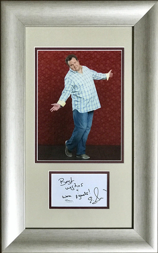 eric stonestreet signed framed autograph display as cam from modern family jsa stonestreet certificate of authenticity