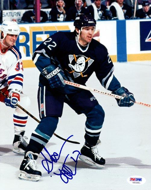 Shaun Van Allen Autographed 8x10 Photo Anaheim Ducks PSA/DNA #U96981 - RSA