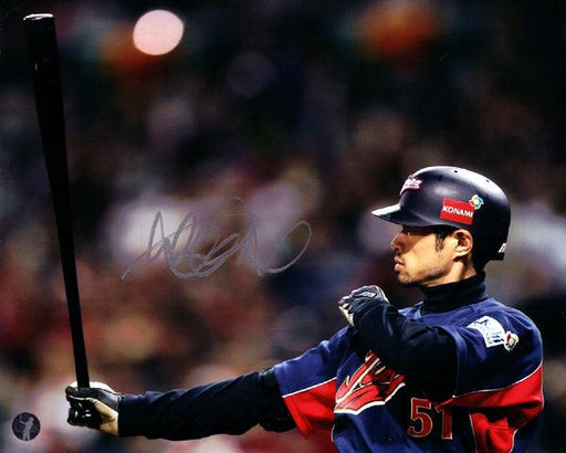 Ichiro Suzuki Autographed 8x10 Photo WBC Japan IS Holo Stock #76018 - RSA
