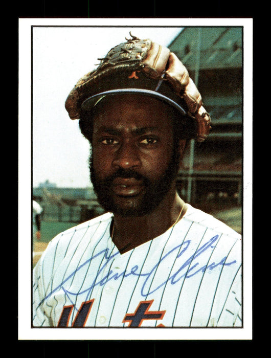 Gene Clines Autographed 1975 SSPC Card #17 New York Mets Regional Issue SKU #171421 - RSA