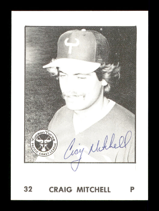 Craig Mitchell Autographed 1976 Cramer Rookie Card #32 Tucson Toros SKU #171825 - RSA