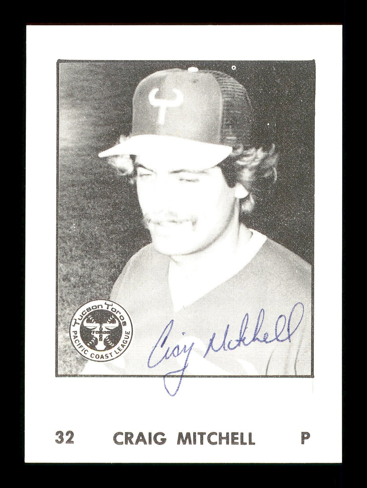 Craig Mitchell Autographed 1976 Cramer Rookie Card #32 Tucson Toros SKU #171825 - RSA
