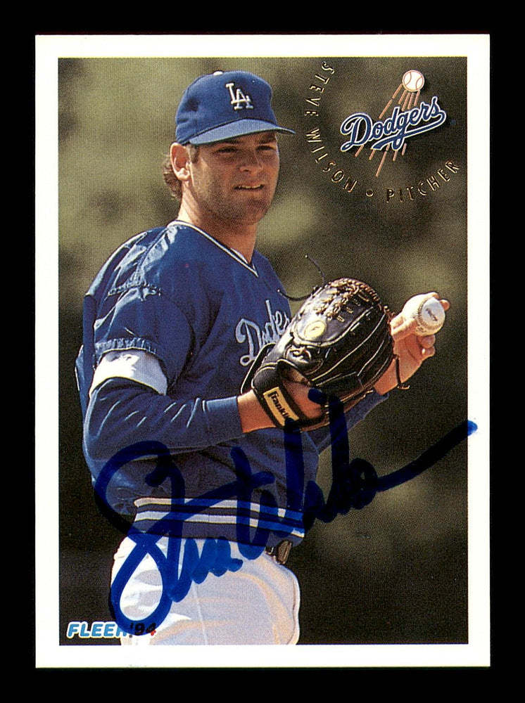 Steve Wilson Autographed 1994 Fleer Card #529 Los Angeles Dodgers SKU #183608 - RSA