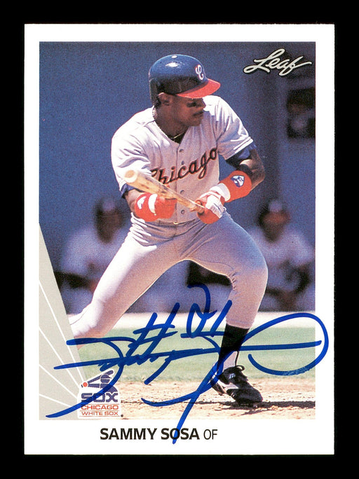 Sammy Sosa Autographed 1990 Leaf Rookie Card #220 Chicago White Sox SKU #175475 - RSA