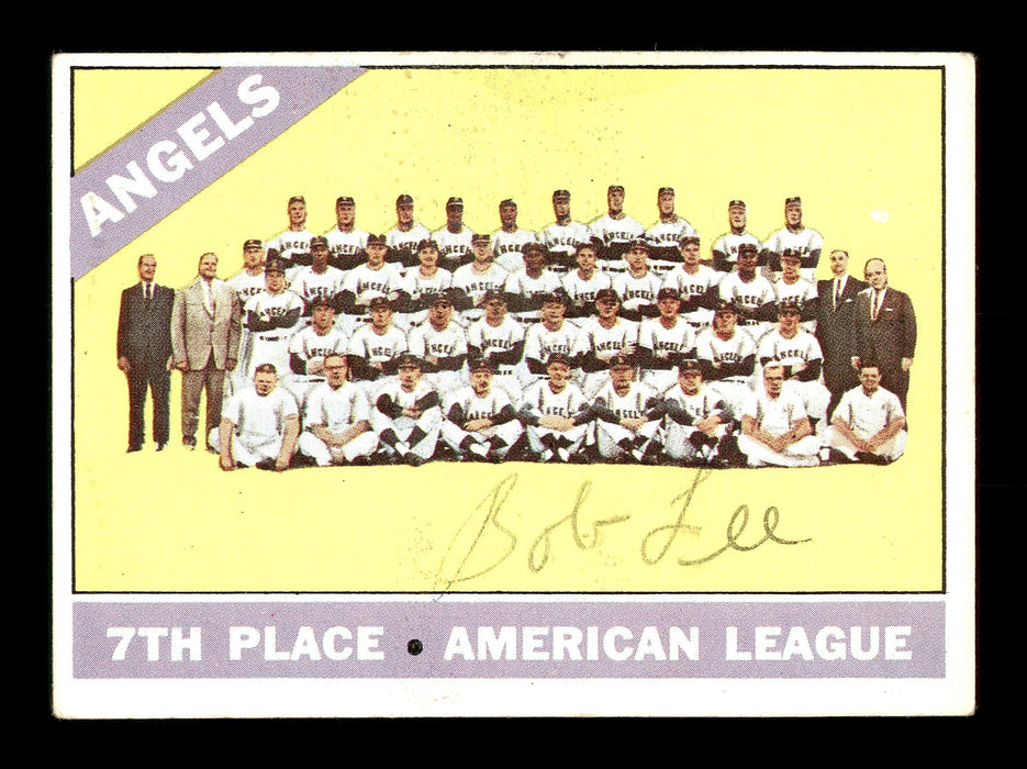 Bob Lee Autographed 1966 Topps Team Card #131 California Angels SKU #170614 - RSA