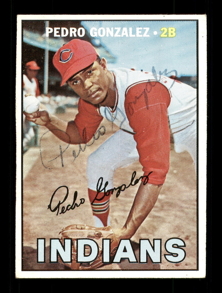 Pedro Gonzalez Autographed 1967 Topps Card #424 Cleveland Indians SKU #170887 - RSA