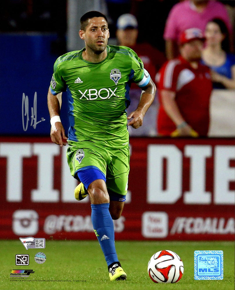 Clint Dempsey Autographed 8x10 Photo Seattle Sounders Fanatics Holo Stock #194783 - RSA