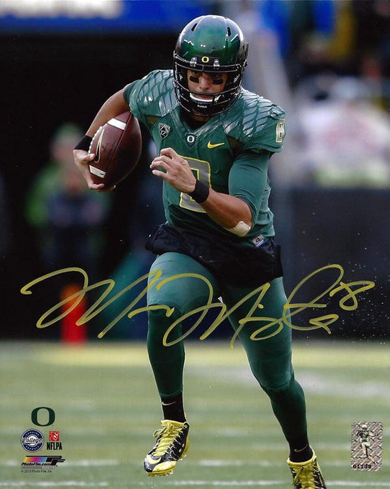 Marcus Mariota Autographed 8x10 Photo Oregon Ducks MM Holo Stock #96551 - RSA